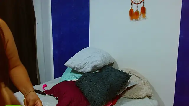 hummm 4 - video by Ixchel_Anaid cam model