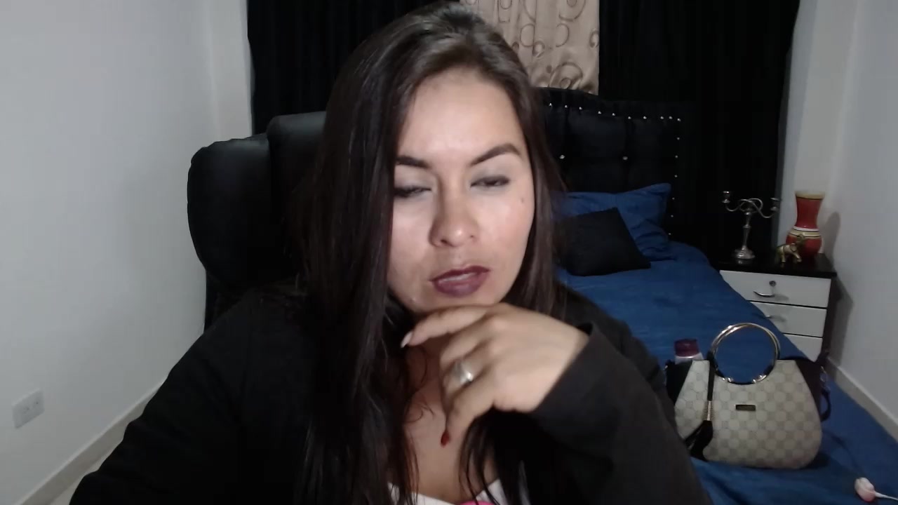 You want me to make it - video oleh Ixchel_Anaid kamera model