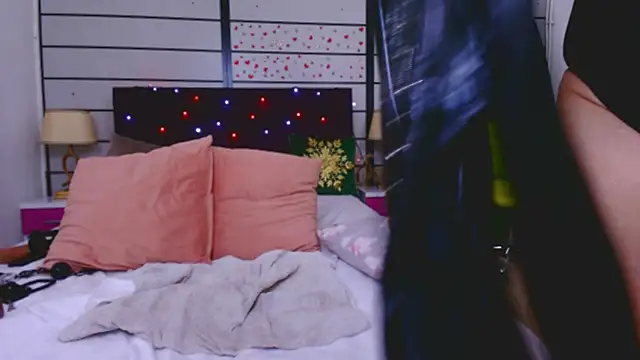 [19 Dec 04:30] Private Show fuck my pussy in latex dress - video by SatisfymyPussy cam model