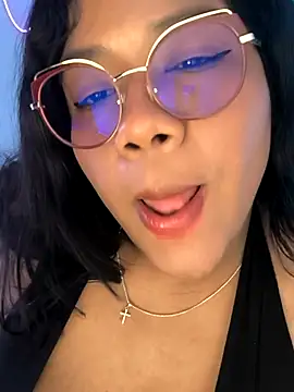playing with my tits 🍒🍒 - video by paola091 cam model