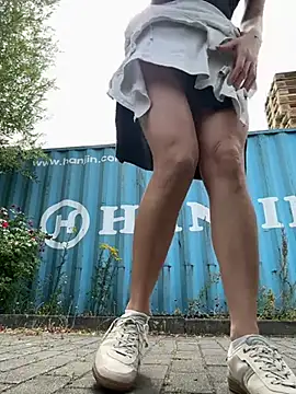 Public Outdoor SQUIRT On Parking Lot - video by jasminesummer cam model