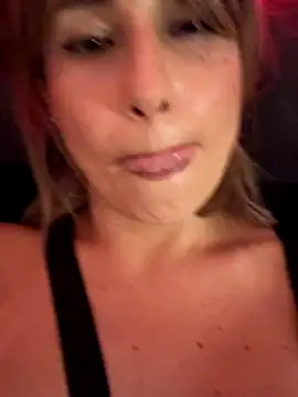 [19 Sep 17:47] Public Show - 視頻由 CarolinaLujan17 主播提供