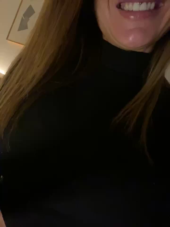 PRIVATEshow - doggy analplug – video af Etwas_neugierig cam-model