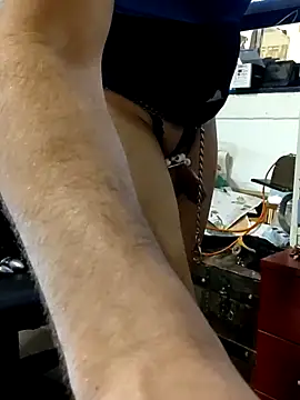 [23 Dec 07:50] Public Show - vídeo de ivanperistil modelo de câmara