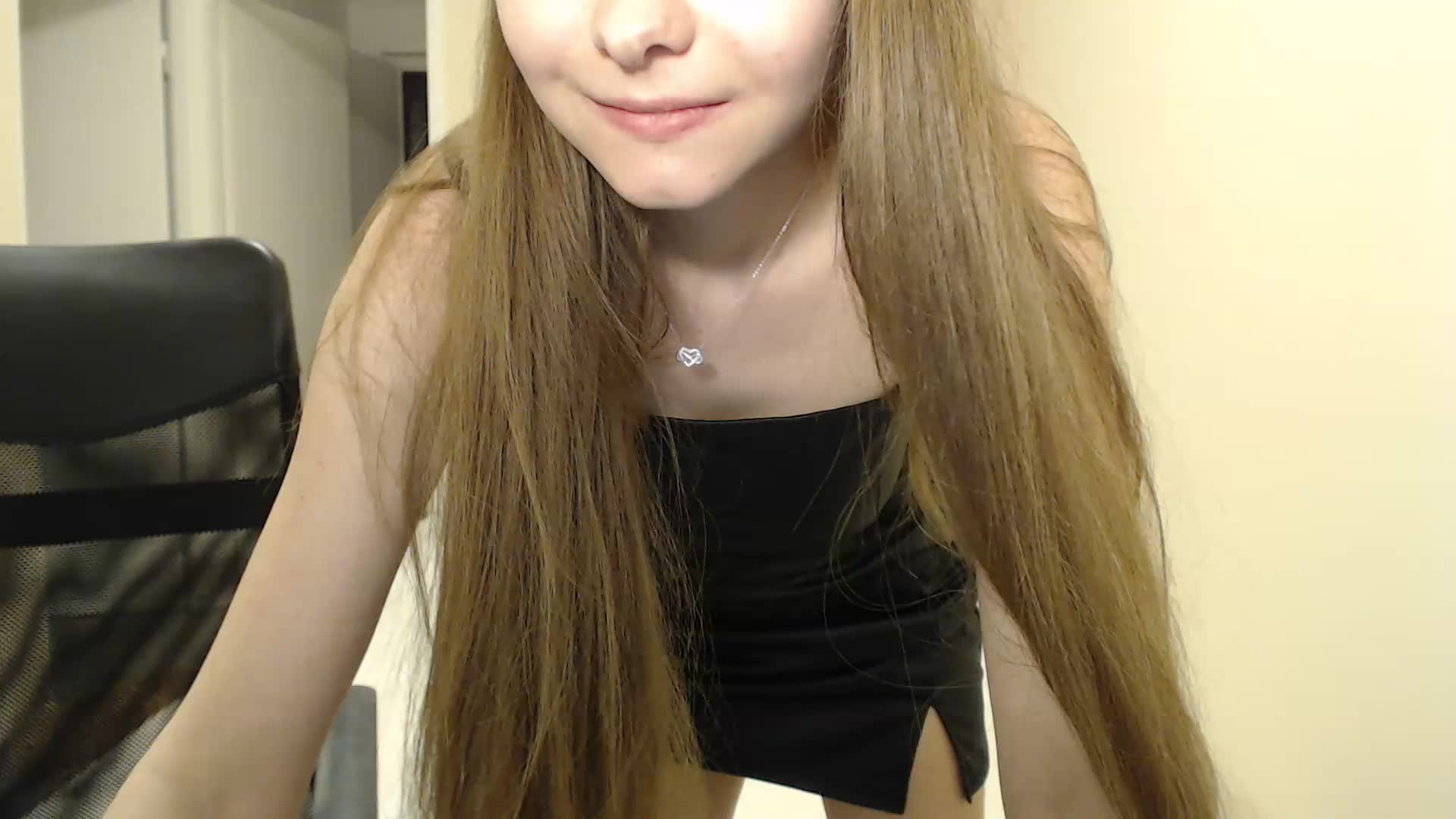 [9 Feb 18:31] Private Show - ক্যাম মডেল AnnaSweet18-এর ভিডিও