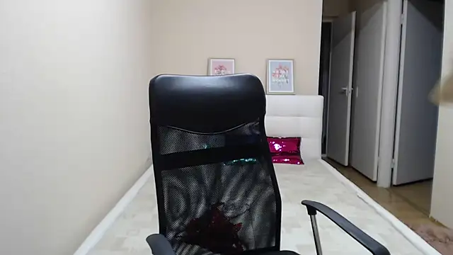 lovense in ass ;) - AnnaSweet18 adlı kamera modelinin videosu