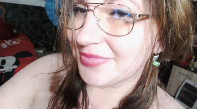 lips, face teasse - video di piticaforever modella di cam