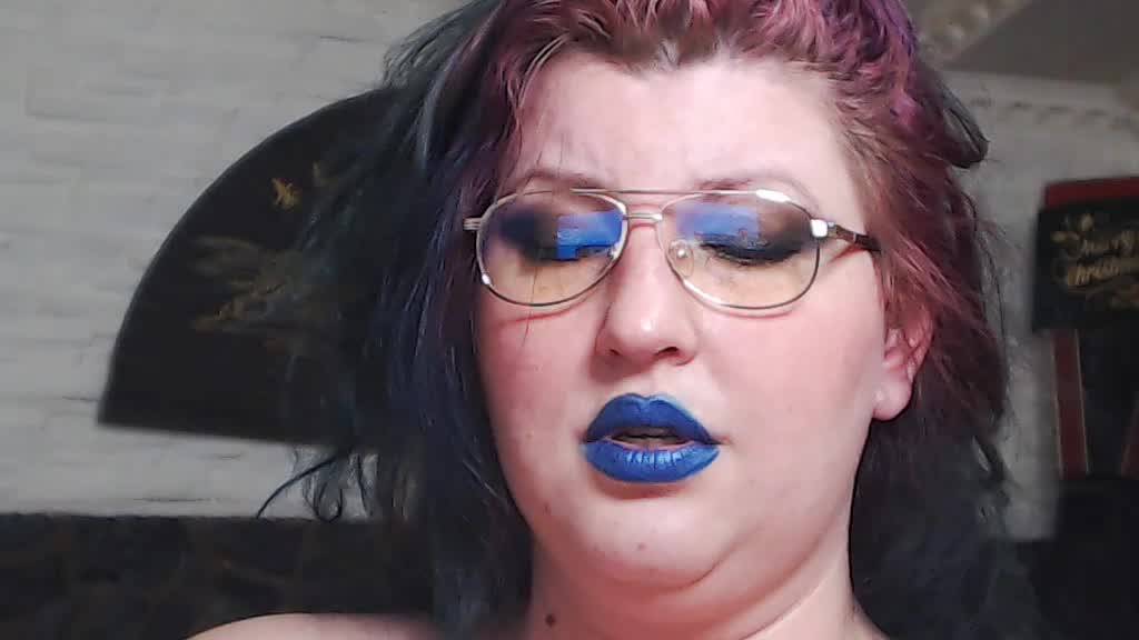 tongue kiss and lick - video di piticaforever modella di cam