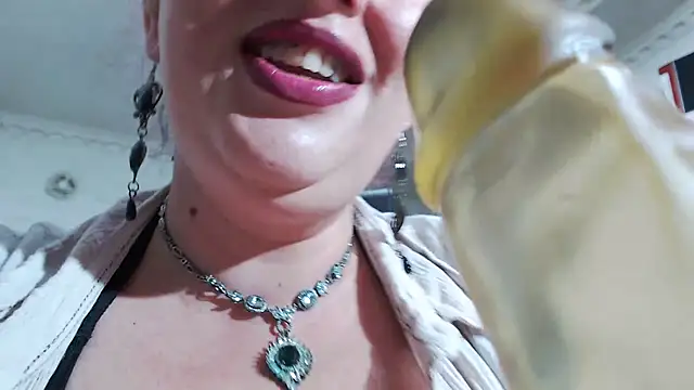 boobye plus blowjob - video di piticaforever modella di cam