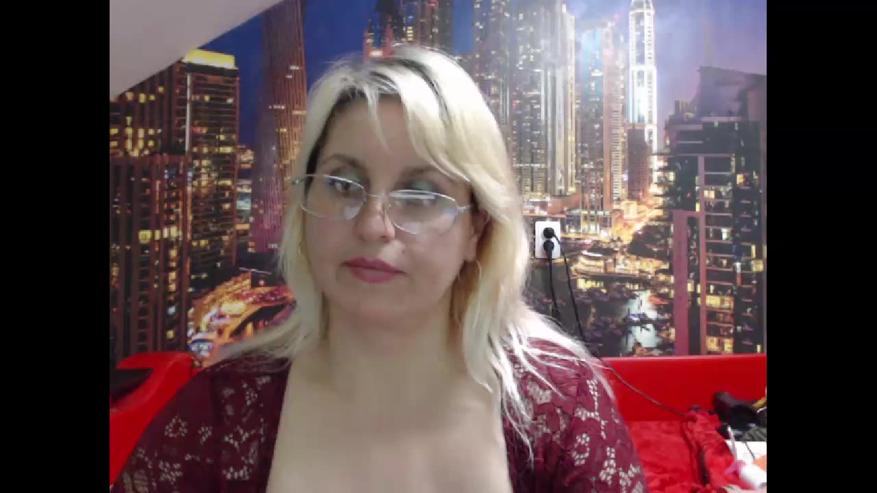 [14 Nov 09:34] Private Show - clip cu xmaria model videochat