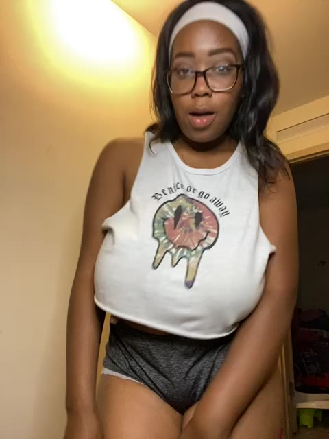 [31 May 02:07] Private Show - video by MistressKayy cam model