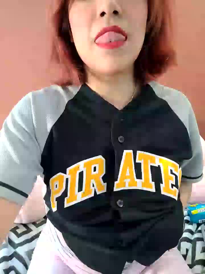 [3 Dec 11:50] Private Show – video od webkamerové modelky DORYY