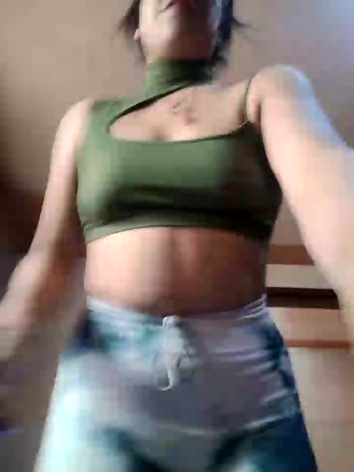 [10 Apr 15:02] Private Show – video od webkamerové modelky DORYY