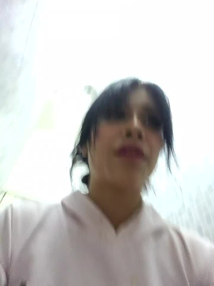 [7 Apr 17:31] Private Show – video od webkamerové modelky DORYY