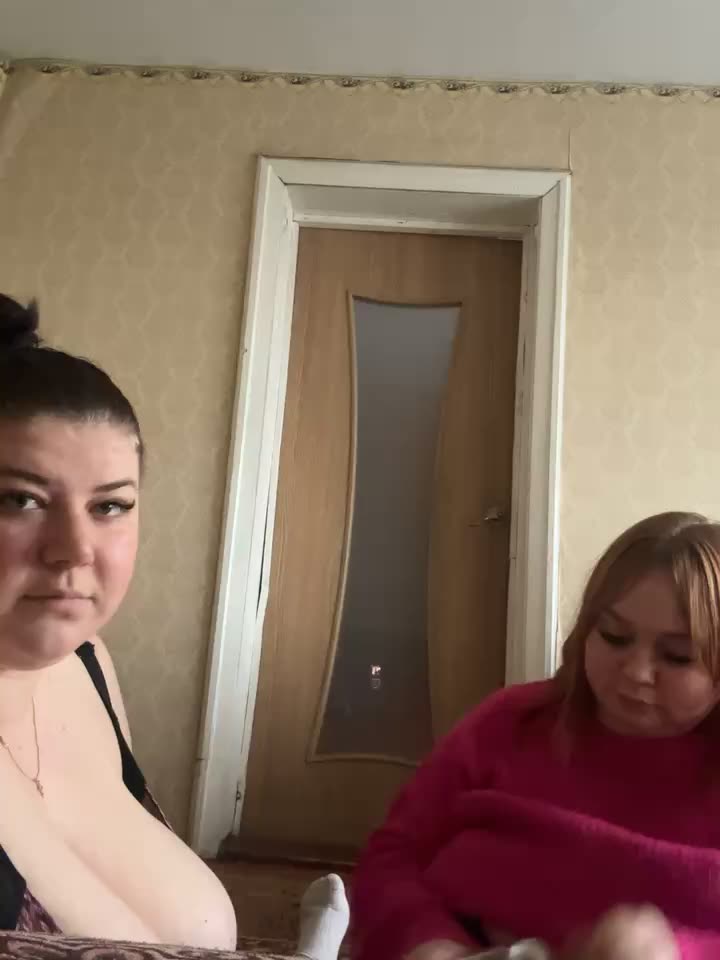 [19 Dec 14:02] Private Show - video by AnyElsaBb9801 cam model