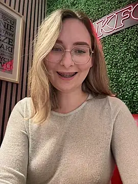 SPY PRIVATE SHOW MASSIVE SQUIRT/ SLOPPY BJ/ DILDO RIDE - video by The_Snowwhitee cam model