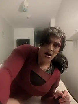 [20 Jan 03:13] Public Show - dwtmelina1979主播的视频