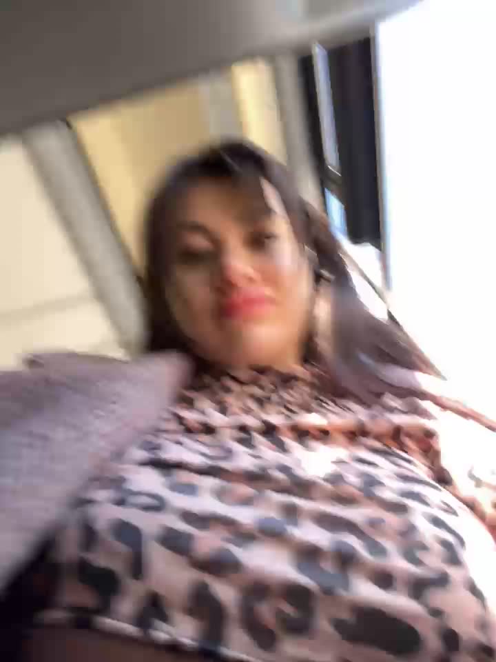 having fun in bus - video by Wet__Bunny cam model