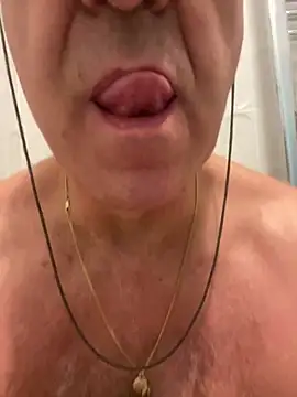 [18 Aug 17:22] Private Show cum - video by ANONIMO7735 cam model