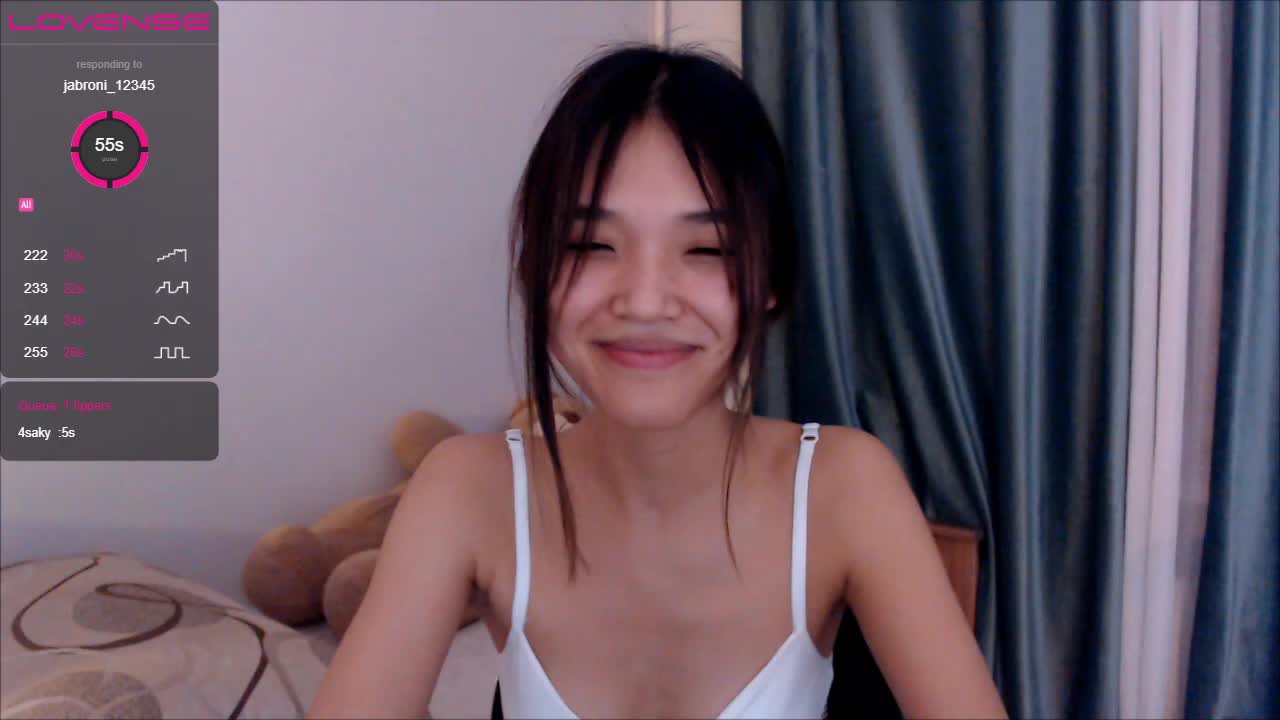 [22 Apr 00:16] Private Show