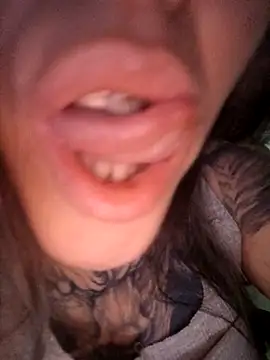 TONGUE  FAST🌶🌶🌶 – video od webkamerové modelky vamporasuccubus19777