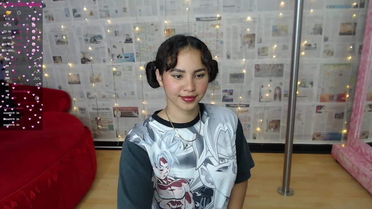 Private Show  ass - video by reichell_schmit cam model