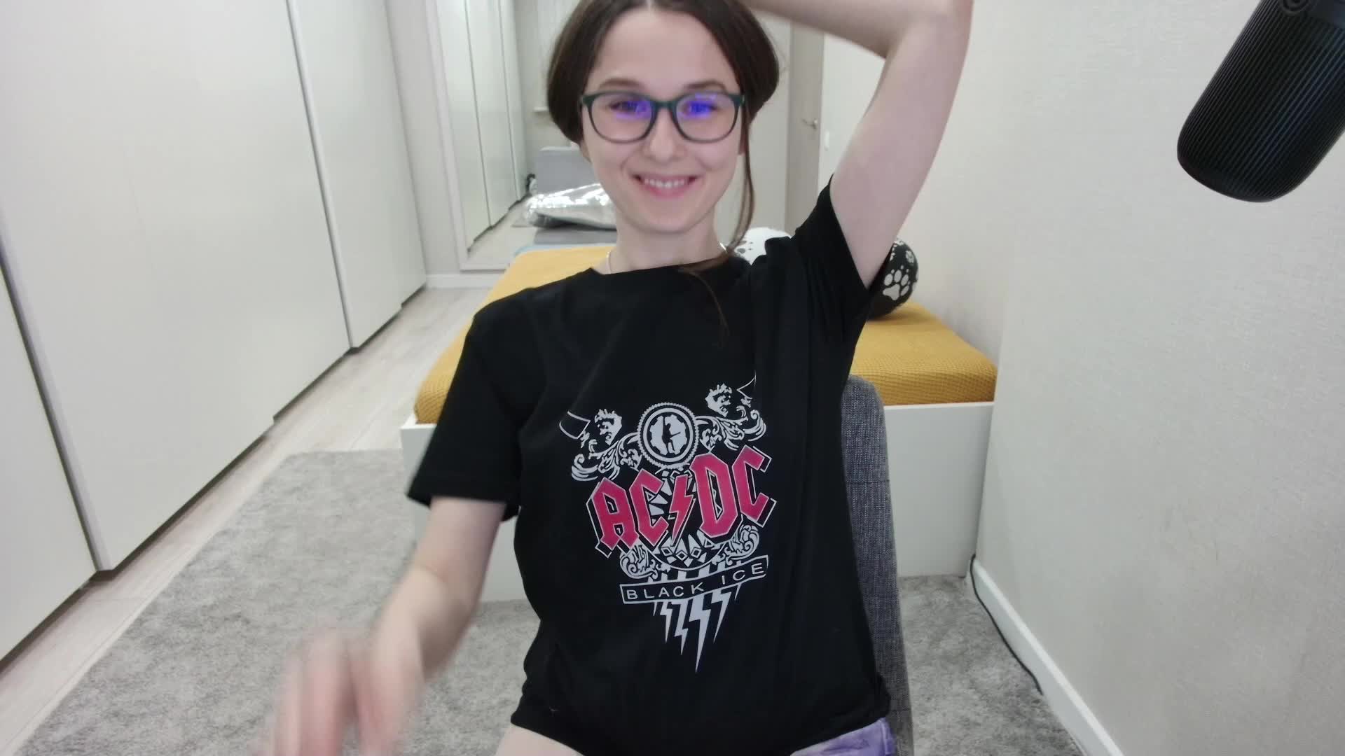 oil feet/suck dildo - Chantwow 캠 모델의 동영상