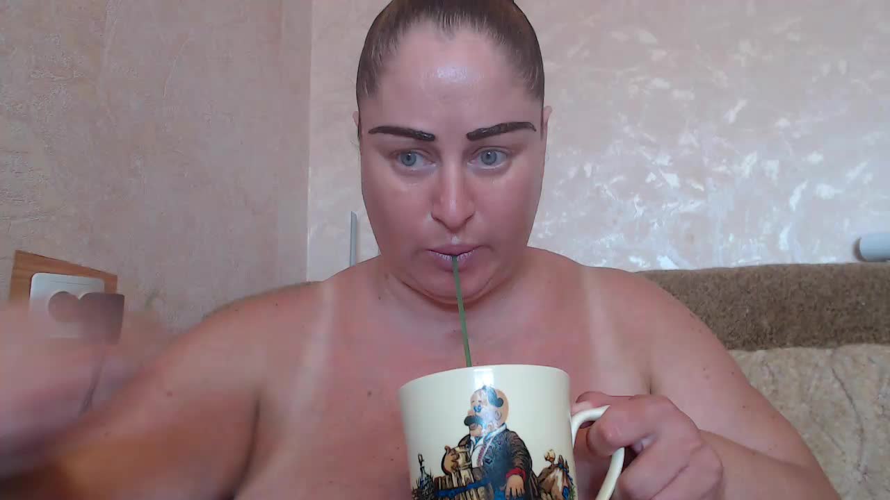 I dance striptease. I caress pussy. – video od webkamerové modelky Amy_August