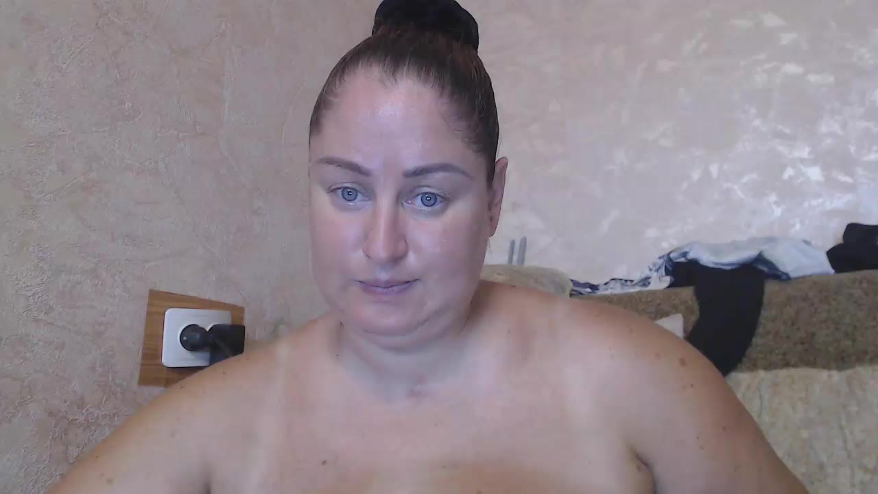 I fuck pussy I fuck ass – video od webkamerové modelky Amy_August