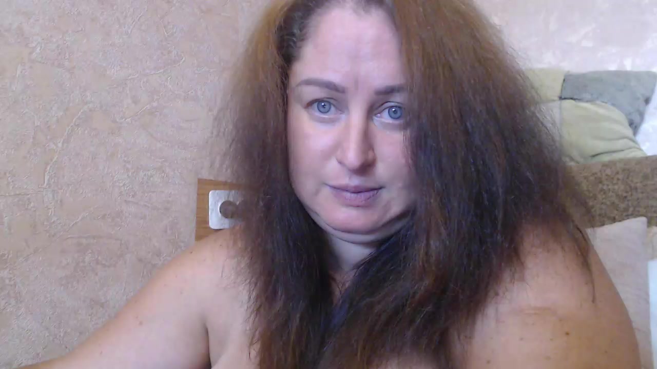 Playing with a pussy – video od webkamerové modelky Amy_August