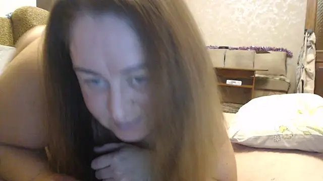 I caress my pussy with my fingers You will see my clitoris – video od webkamerové modelky Amy_August