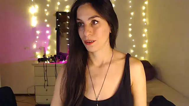 Fuck and solo show - video by lunitaloveangel cam model