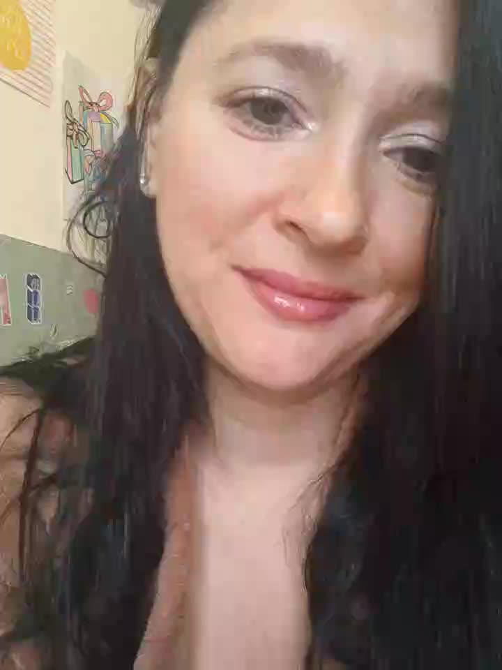 Private Show milk squirt on my face