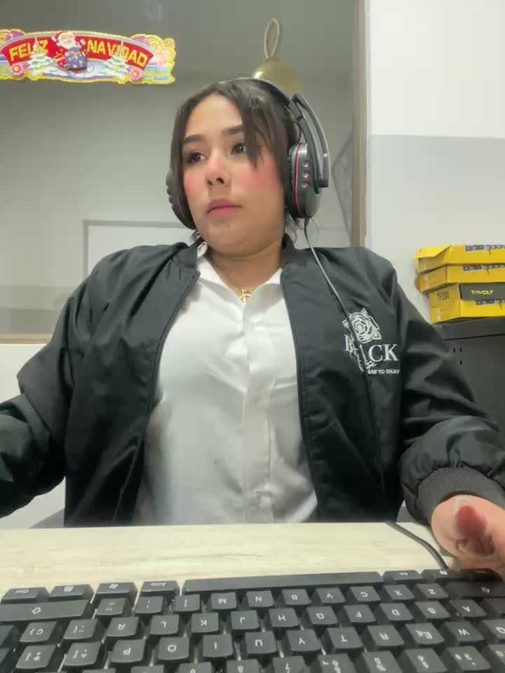 Vídeos XXX y shows de cámaras en directo de Danna_Miller_ | xHamsterLive