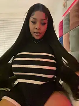 Smoking and fingering - video by sexyTHANDO cam model