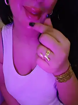 اوسخ واجن فيديو خشم وبول وخرا  ولسان  وكلو بوجهي - Video von Queen_sousou Cam-Model