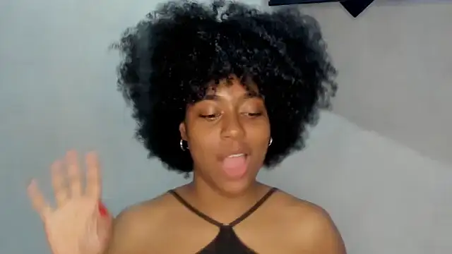 Show - video by thaimy_ cam model