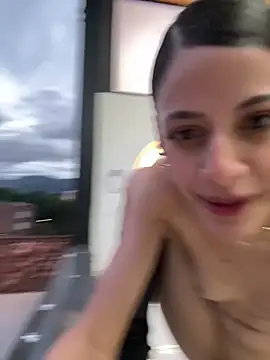 SQUIRT ALL OVERMYSELF - video by alana15 cam model