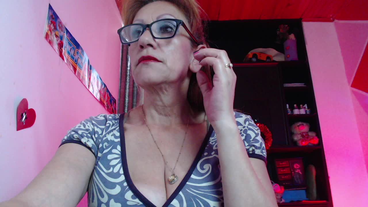 all for you my loves - video av Patty_sexy69 cam model