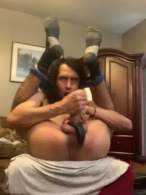 Pretzel chair - video oleh model kamera Youreherewithme