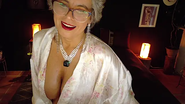 [31 Dec 14:35] Private Show - milfettefab 캠 모델의 동영상