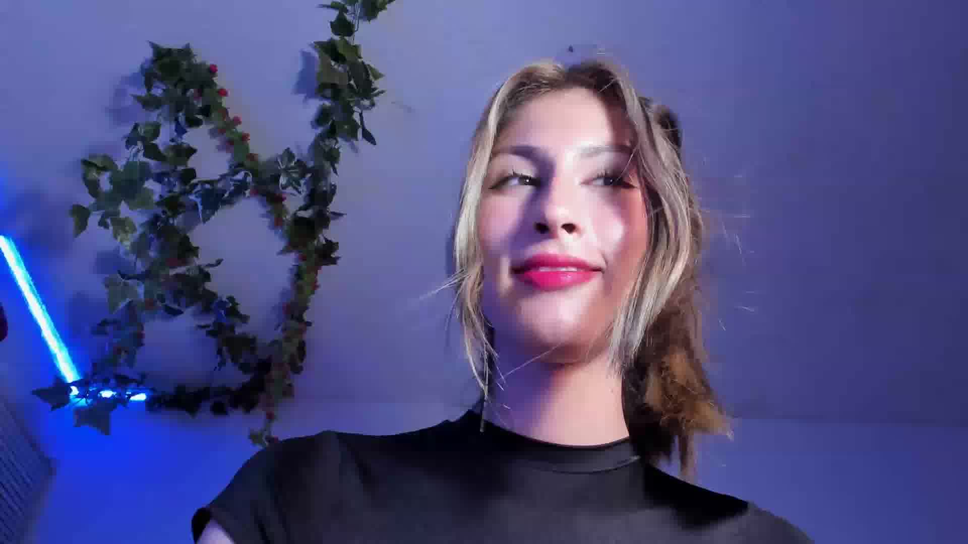 Private Show - 視頻由 valeria_gonzales_ 主播提供