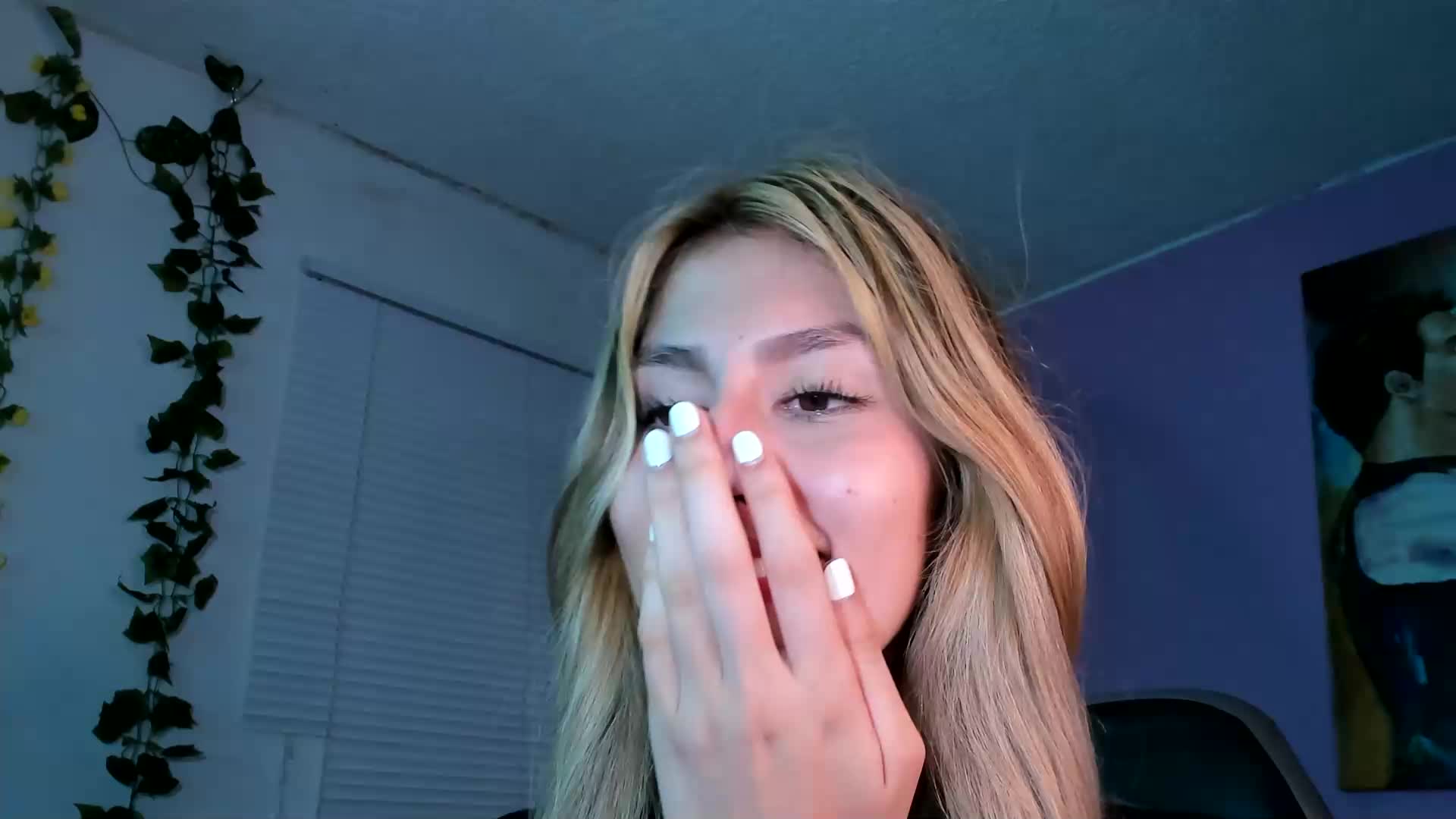 [24 Nov 16:49] Private Show - 視頻由 valeria_gonzales_ 主播提供