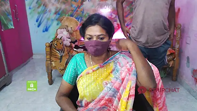 [12 Apr 23:30] Private Show - Vídeo de HotGulabi, modelo de vídeos