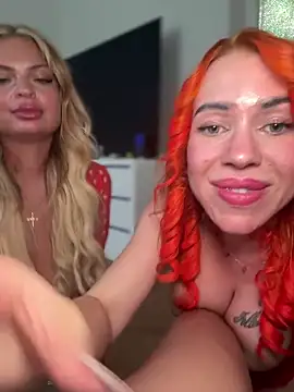 GIRL GIRL BLOWJOB NEIGHBOR - video by Just_Sophia_ cam model