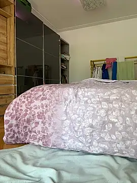 WET DILDO RIDE－カメラキャストのJust_Sophia_の動画