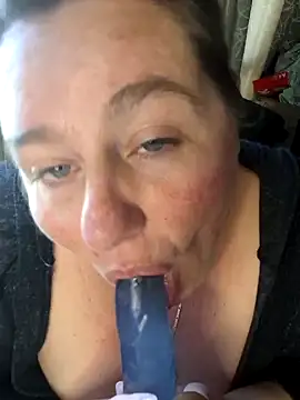 Cum with me Daddy – video od webkamerové modelky Iceprincess2bad4u