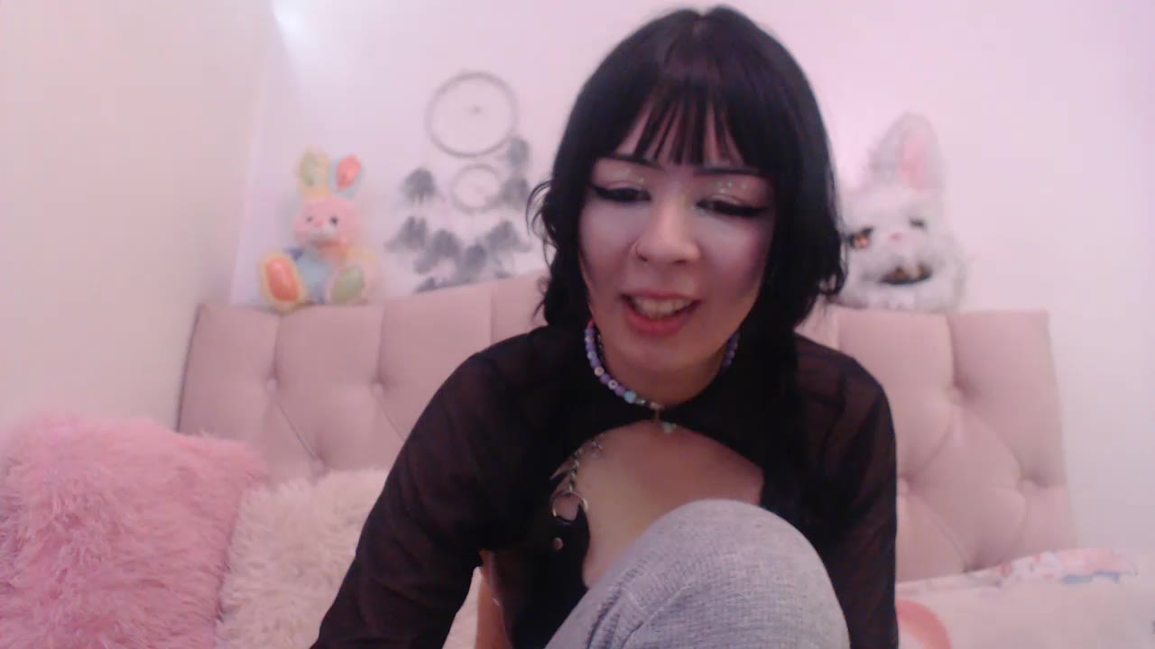ahegao sexy with deepthroat and your cum in my face - vídeo de la modelo de cam Haru_Queenn