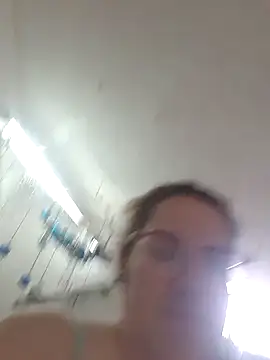 Squirt baño y depilar pussy - vidéo du modèle de showcams karlythoth@xh