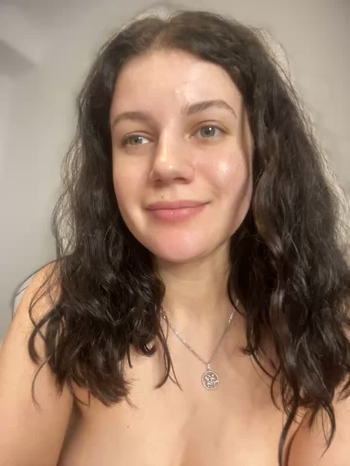 I fuck my pussy and show my feet - סרטון של likaxxx, דוגמן/ית מצלמה